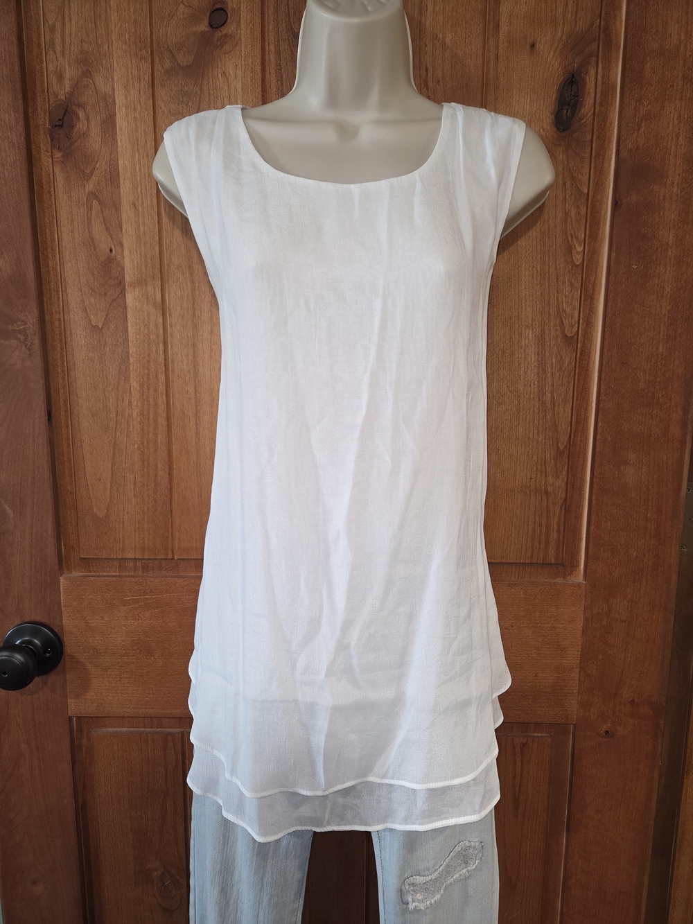 Sleeveless White Layered Tunic Top - Elegant Lightweight Blouse
